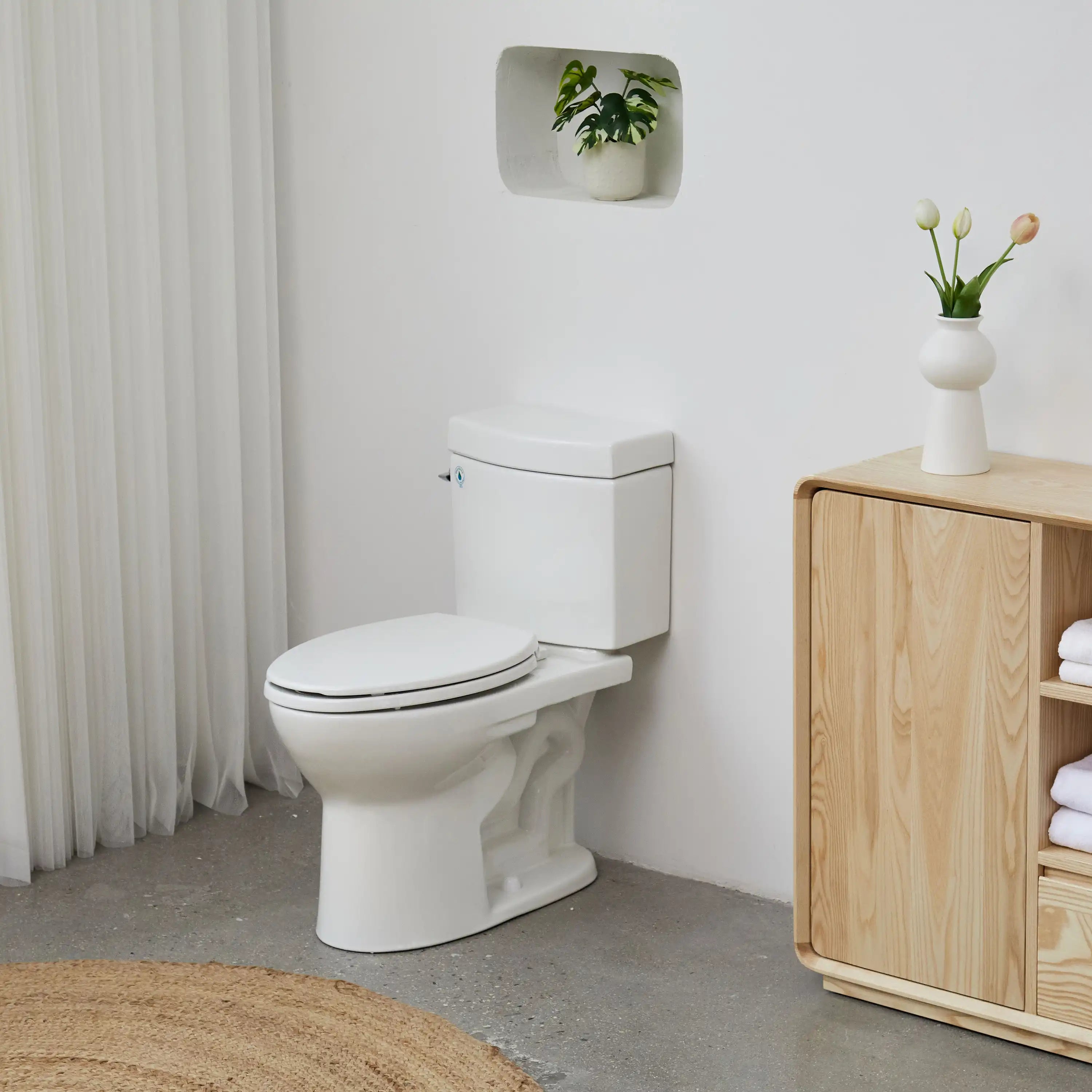 FBJ Oval Plastic Toilet Seat Soft Close in White, No Slam & Easy to Clean-I1201S